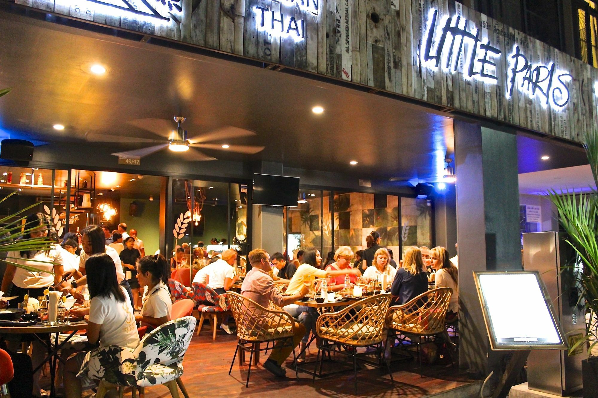 Little Paris Phuket Διαμέρισμα Εξωτερικό φωτογραφία